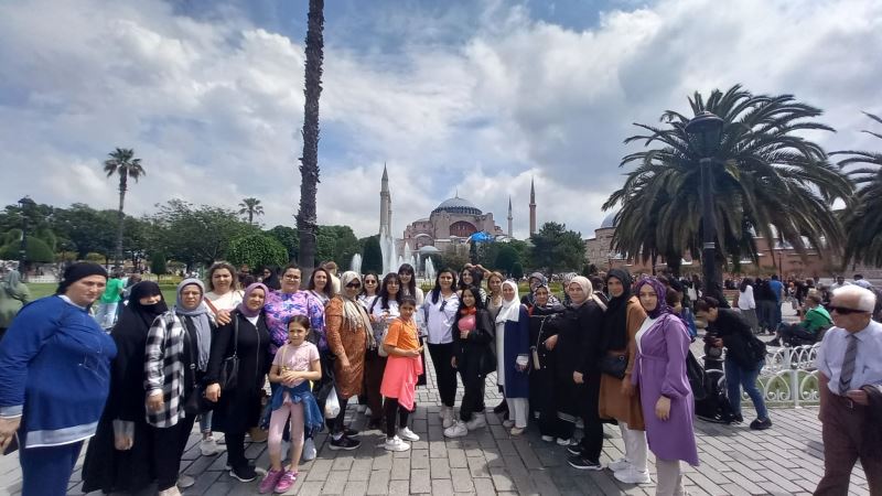 Emirdağlı Kadınlar İstanbul’u Geziyor