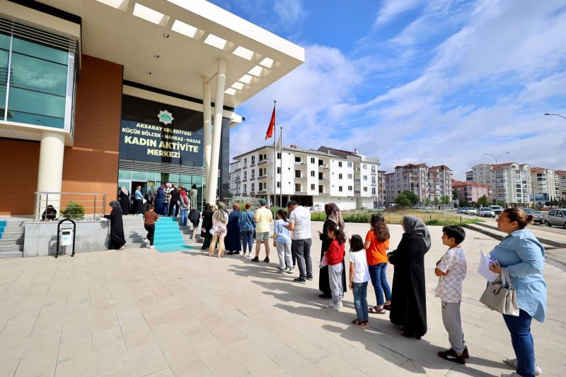 AKMEK VE KADIN AKTİVİTE MERKEZLERİNDE KURS KAYITLARI İLK GÜNDEN DOLULUK ORANINA ULAŞTI