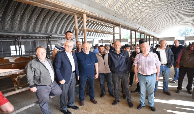 Helvacıoğlu, bayram öncesi mezbaha ve canlı hayvan pazarını ziyaret etti