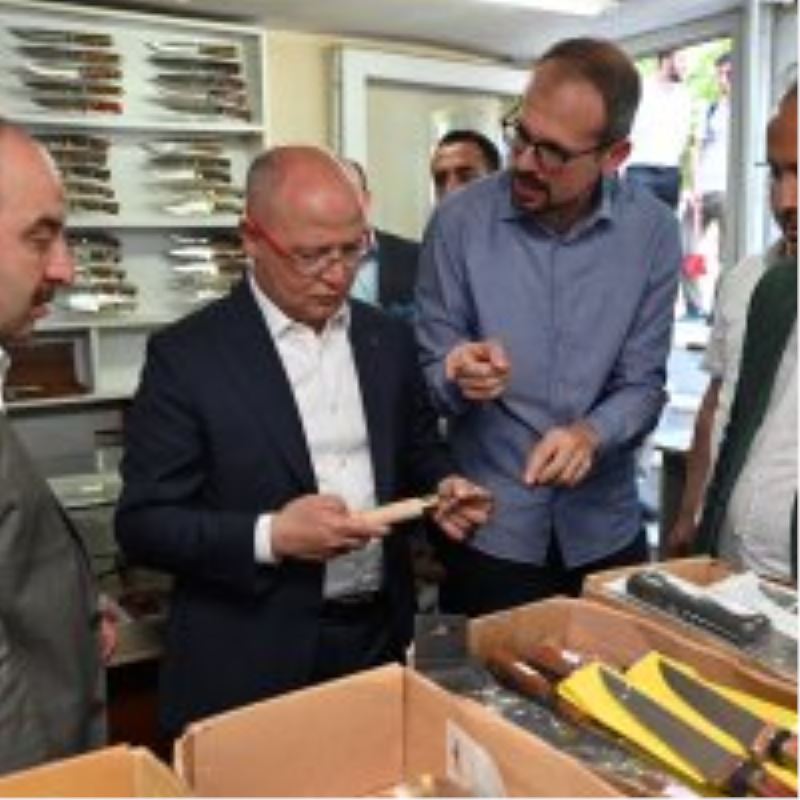 Bıçakçılarda bayram telaşı