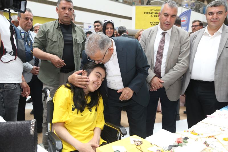 Bir Anneden Başkan Büyükkılıç