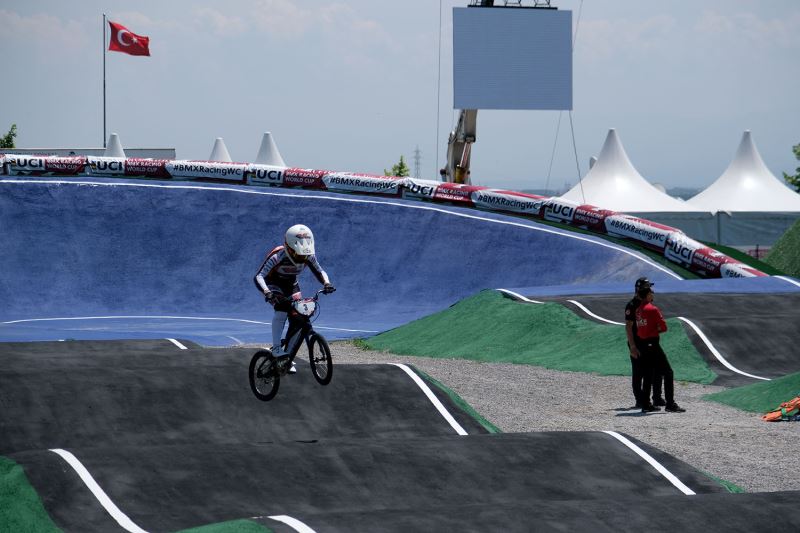 BMX Dünya Kupası sporculardan Sakarya’ya övgü dolu sözler: Türkler benim ailem, Sakaryalılar fazlasıyla arkadaş canlısı