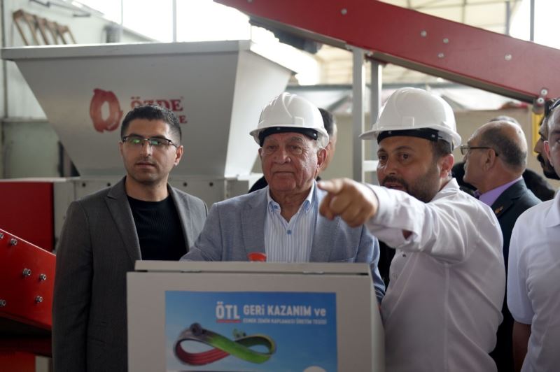 SEYHAN BELEDİYESİ ATIK LASTİKLERİ YENİDEN EKONOMİYE KAZANDIRIYOR