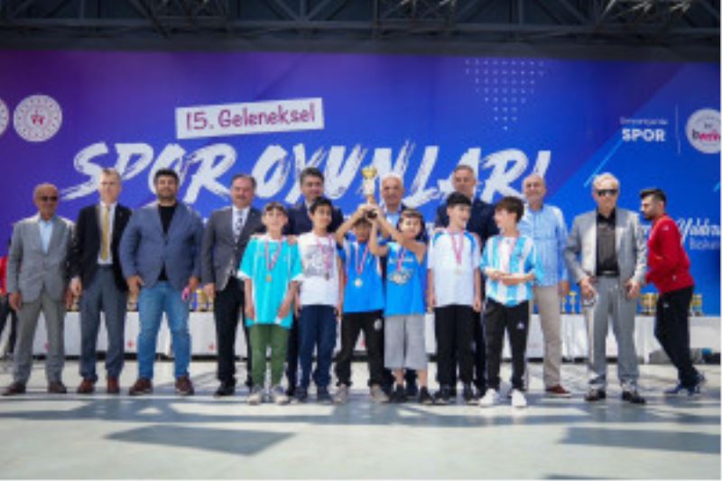 15. GELENEKSEL ÜMRANİYE SPOR OYUNLARI
