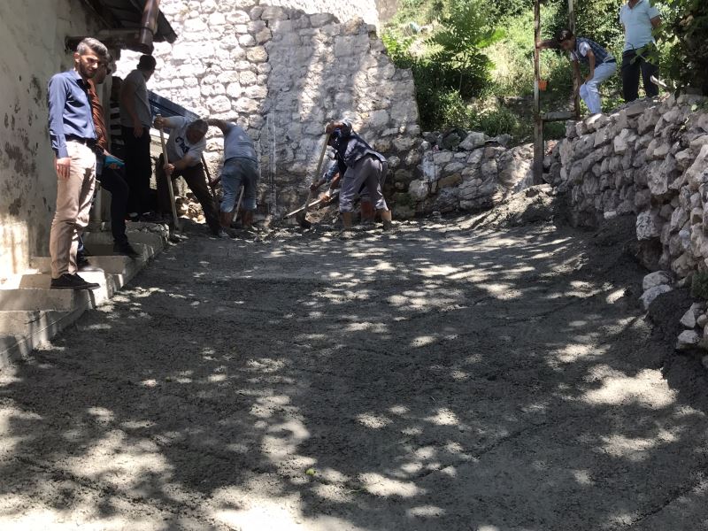 EKİPLERİMİZ MAHALLELERİMİZDE ÇALIŞMALARINI SÜRDÜRÜYOR