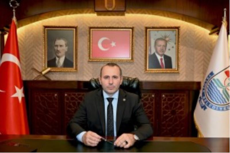 BAŞKAN TUTUK’TAN GAZETECİLERE KUTLAMA