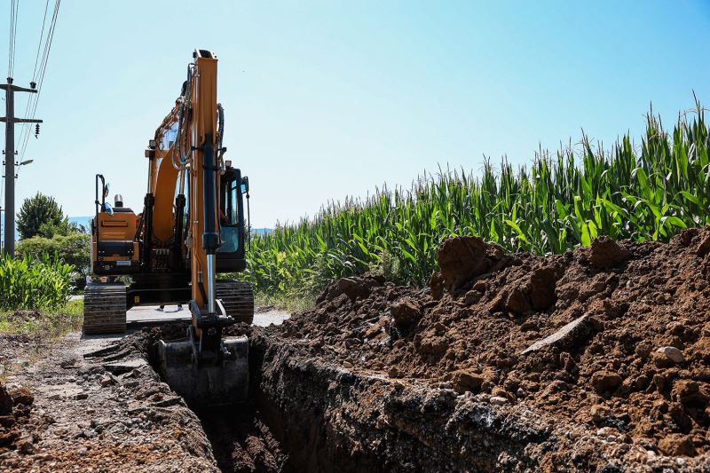 Büyükşehir’den Akyazı’nın güçlü altyapı ağına bin 500 metrelik kanalizasyon hattı
