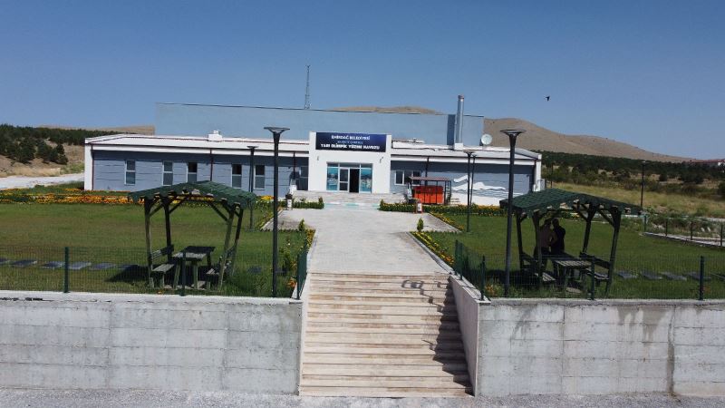 Emirdağ Yarı Olimpik Yüzme Havuzuna Kavuştu