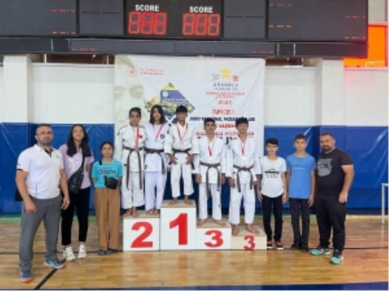 DBB sporcuları judoda dereceye girdi
