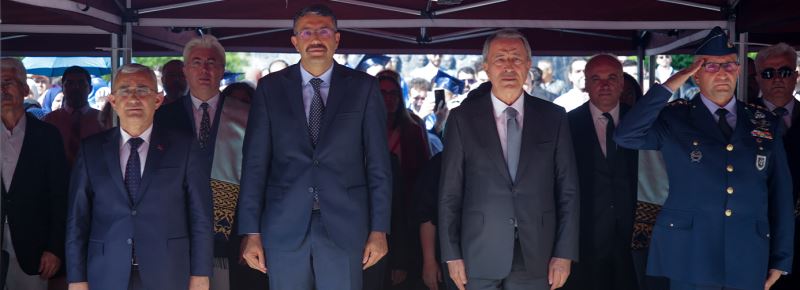 DPÜ’DE MEZUNİYET COŞKUSU