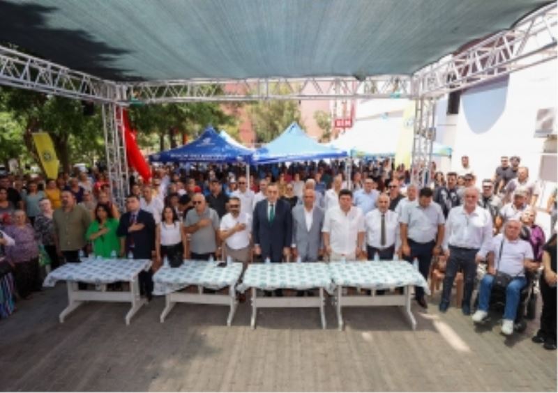 Buca’da aşure dualarla karıldı