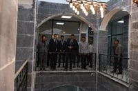 Tarihi Taş Görünümlü Belediye Halk Pazarı açılış için gün sayıyor