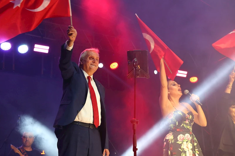 BOZÜYÜK’TE 30 AĞUSTOS COŞKUSU FUNDA ARAR İLE YAŞANDI