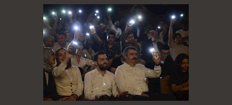 UYUMAYAN KÜTÜPHANE ‘GENCİZ GELECEĞİZ’ GENÇLİK BULUŞMASI