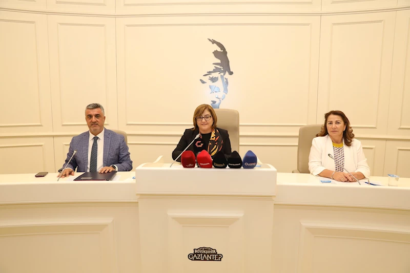 BAŞKAN ŞAHİN, BÜYÜKŞEHİR MECLİSİ’NDE GASTROANTEP ÇALIŞMALARINI ANLATTI