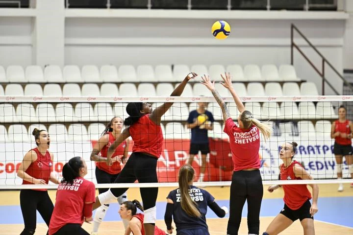 Hazırlık maçında gövde gösterisi