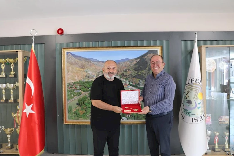 BAŞKAN ELÇİN’DEN YUSUFELİ BELEDİYESİNE ZİYARET
