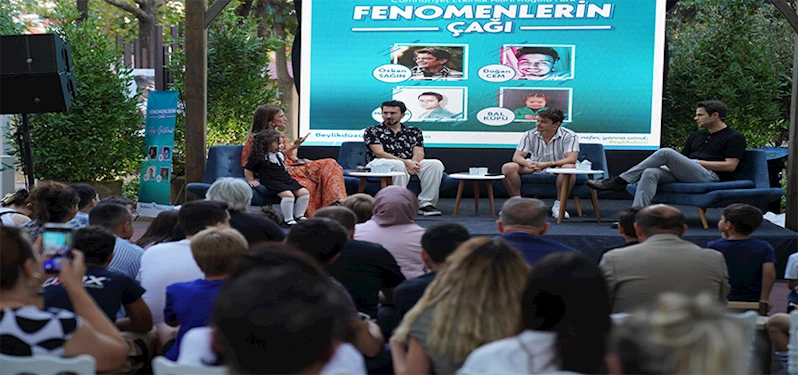 SOSYAL MEDYA FENOMENLERİ BEYLİKDÜZÜ HALKI İLE BULUŞTU