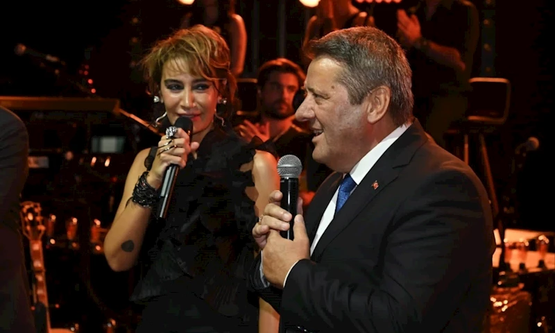 Sıla Alaşehirli Hayranlarıyla Buluştu