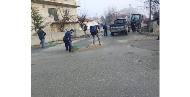 İlçemizin sokaklarını güzelleştirmeye devam ediyoruz.