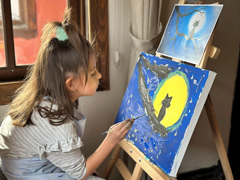 -ÇOCUKLAR SANATEVİ’NDE RENKLİ BİR GÜN GEÇİRDİ