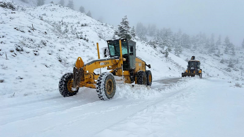 Büyükşehir, Kış Şartlarıyla Mücadele İçin Gece Gündüz Sahada