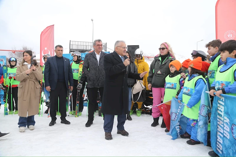 Başkan Büyükkılıç, “Kar Fırtınaları” ile Erciyes’te Buluştu