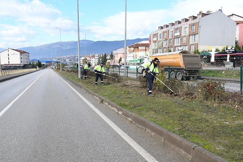 Daha Güzel Bir Karabük İçin Park ve Bahçeler Ekibimiz Tüm Hızıyla Çalışmalarına Devam Ediyor