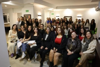 BAŞKAN ÜNLÜCE’DEN KIZ ÖĞRENCİLERE SERTİFİKA  “TOPLUMSAL KALKINMANIN YOLU EĞİTİM!”