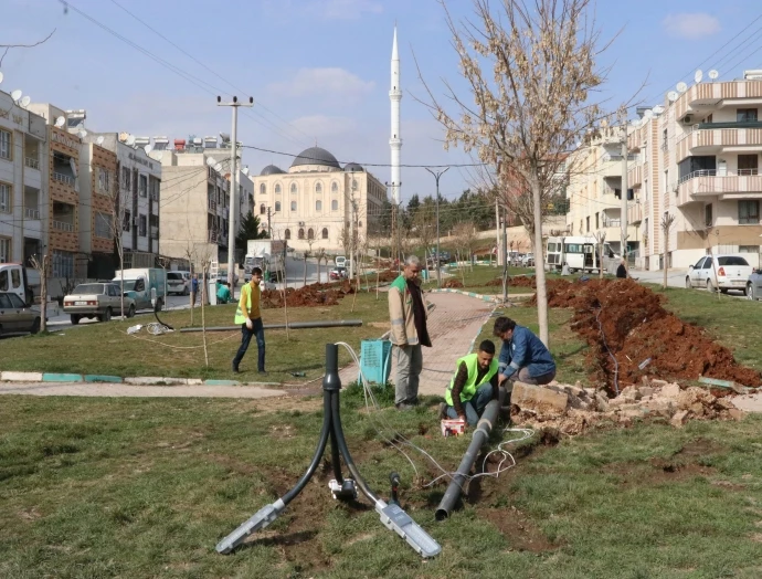 HALİLİYE BELEDİYESİ İLE GÜVENLİ PARKLAR HİZMETE SUNULUYOR