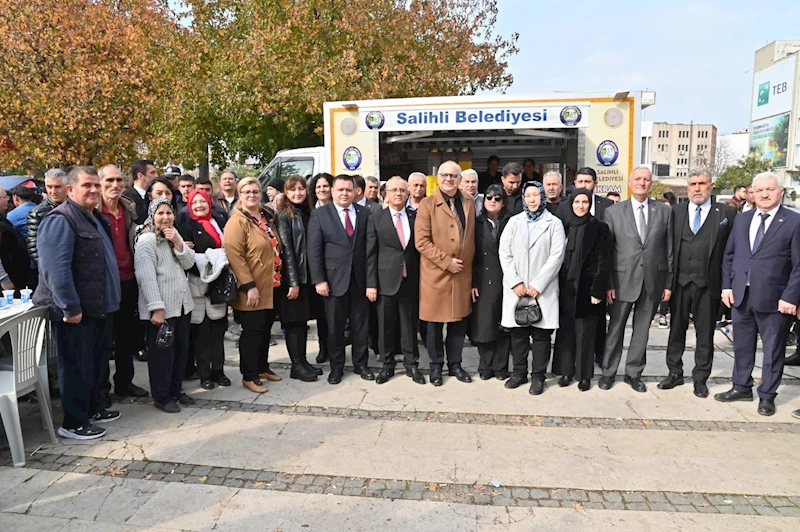 “Büyükşehir ve Salihli Belediyesi’nin Yatırımları Ortada”