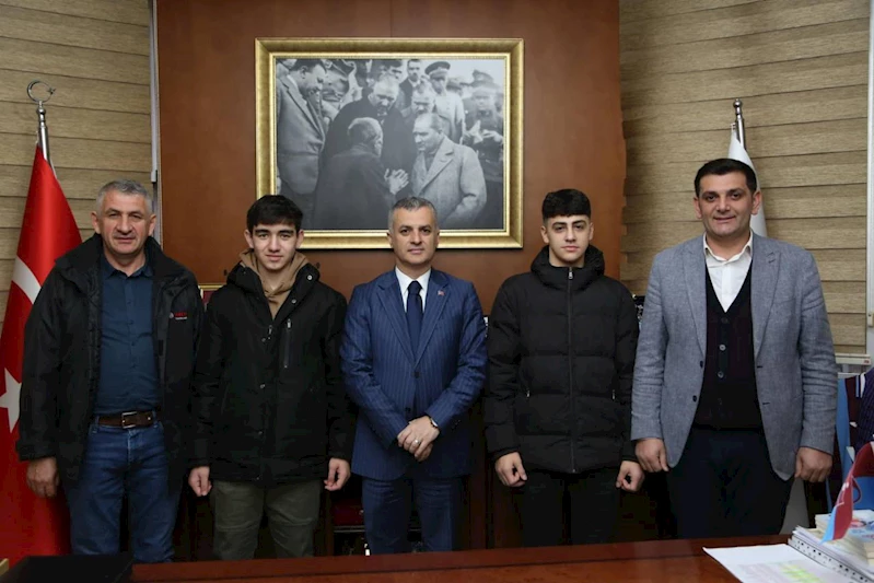 WUSHU KUNGFU TRABZON İL ŞAMPİYONASINDA DERECE ALAN SPORCULARIMIZ BAŞKANIMIZI MAKAMINDA ZİYARET ETTİ