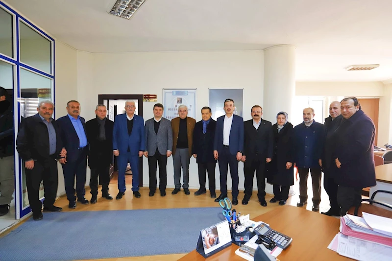 BELEDİYE BAŞKANI DİNÇER, MİLLETVEKİLİ AYDOĞDU VE AK PARTİ TEŞKİLATI İLE MESLEK ODALARINI ZİYARET ETTİ
