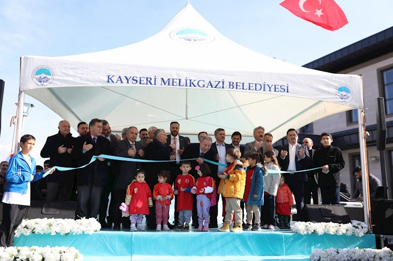 YENİKÖY MAHALLESİ’NDE ŞEHİTLER CAMİ VE KUR