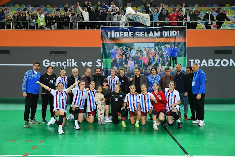 Ortahisar Kadın Hentbol Takımı şampiyonluğa çok yakın