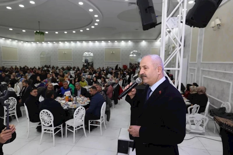 Başkan Büyükgöz mesai arkadaşlarını iftarda ağırladı