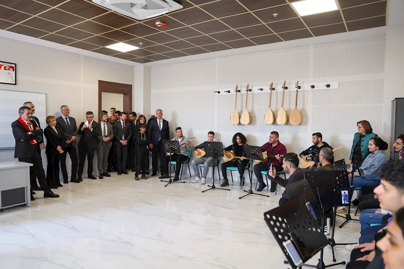 BAKAN TEKİN: GAZİANTEP, FATMA BAŞKANIN KADRİNİ KIYMETİNİ BİLMELİ