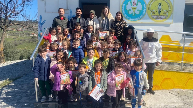 Ayşe Barutçuoğlu Anaokulu Öğrencilerinden ‘Çalışkan Arılara Merhaba’