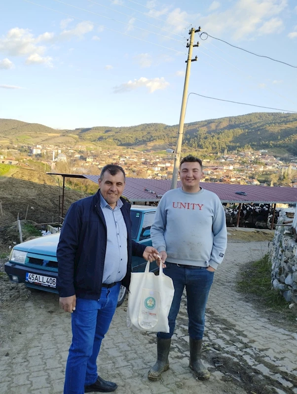 Büyükşehir’den Sarıgöllü Üreticilere Sağım Hijyen Seti Desteği