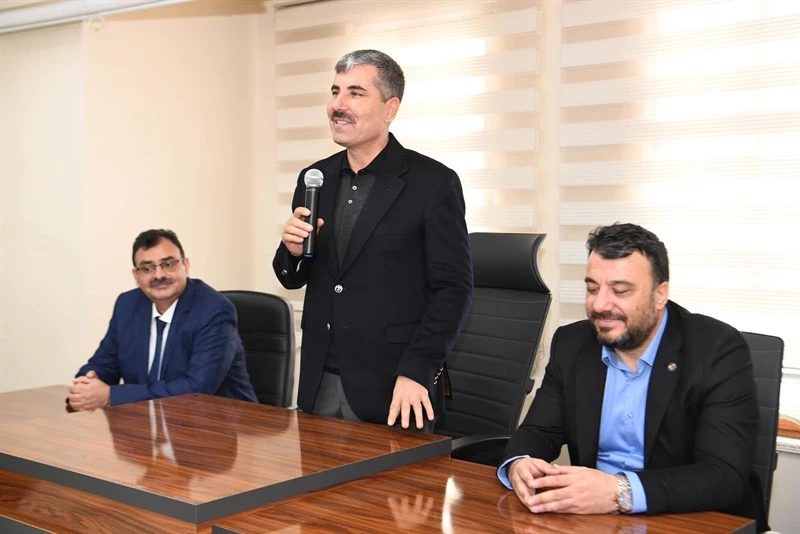 BAŞKAN ASYA YKS VE LGS DENEME SINAVLARINDA DERECEYE GİREN ÖĞRENCİLERİ ÖDÜLLENDİRDİ