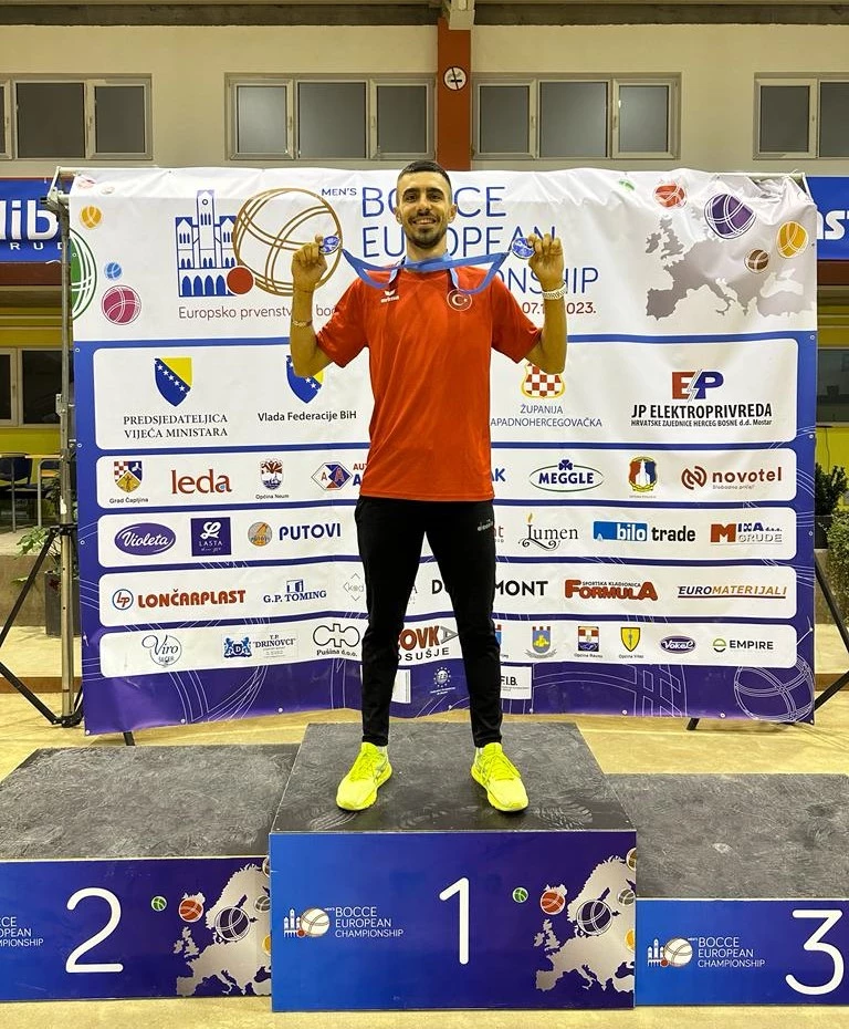 TOROSLAR BELEDİYESİNİN BOCCE SPORCUSU MEHMET CAN YAKIN, DÜNYA ŞAMPİYONASINDA BOY GÖSTERECEK
