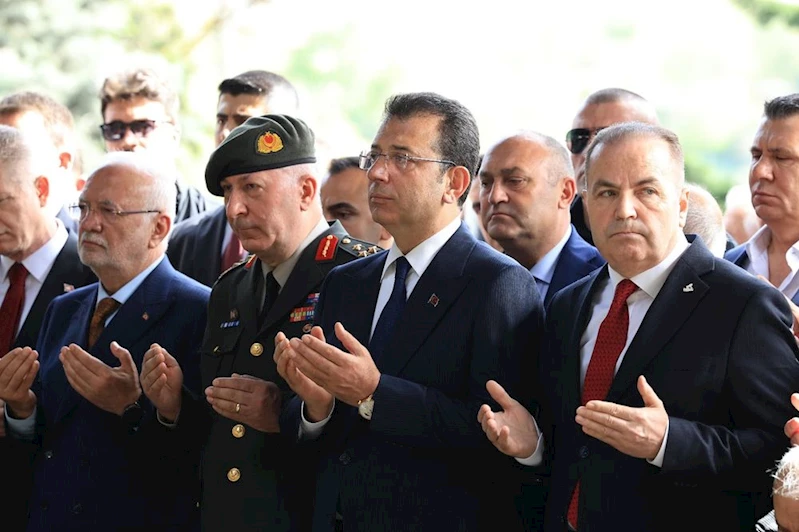 İMAMOĞLU TURGUT ÖZAL’I ANMA TÖRENİNE KATILDI