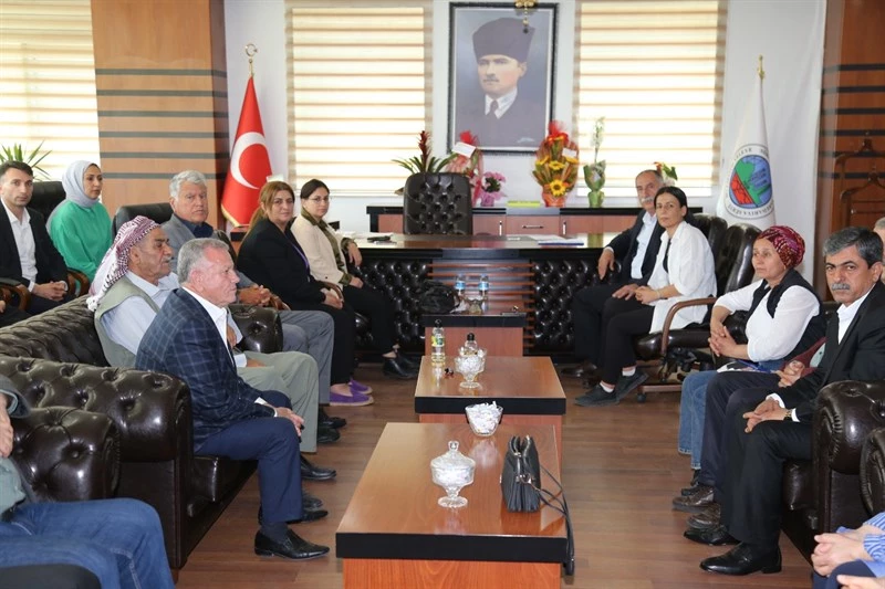 Kurtalan Belediyesi Eş Başkanlarından Hayırlı Olsun Ziyareti