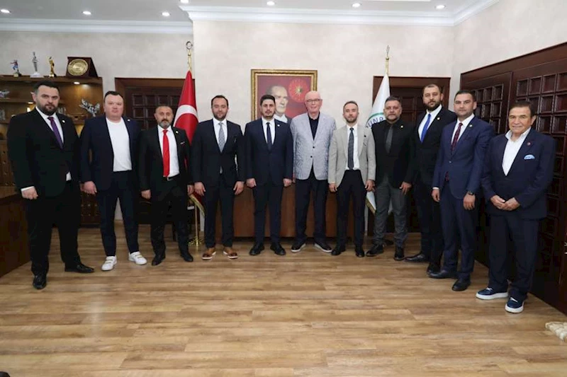 ESKİŞEHİRSPOR’DAN KAZIM KURT’TA HAYIRLI OLSUN ZİYARETİ