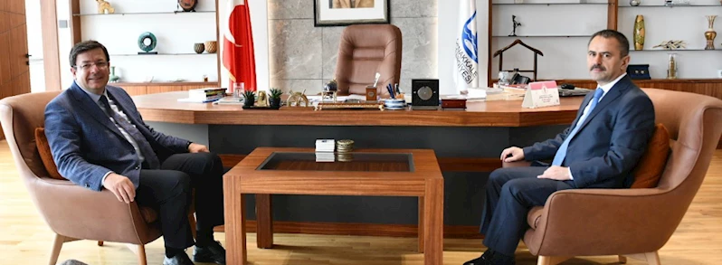 Başkan Erkek Konuklarını Ağırladı