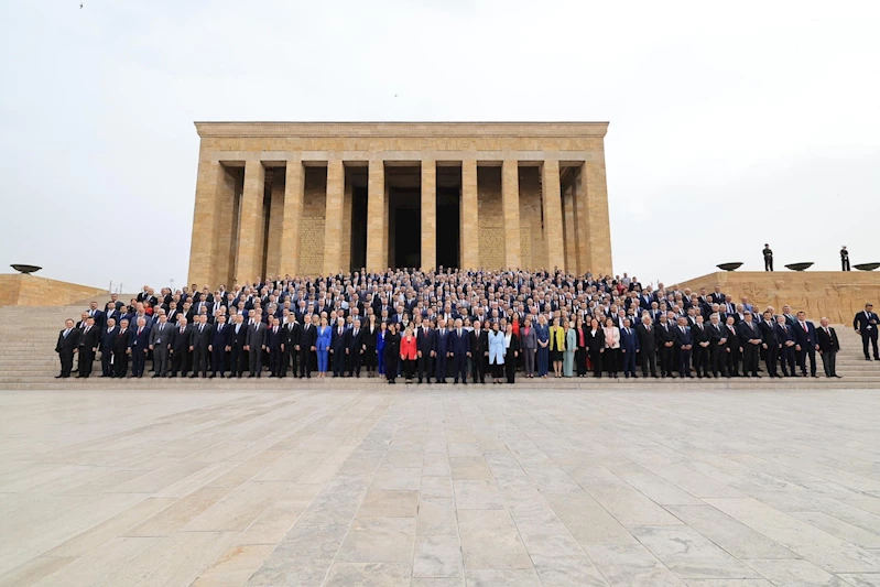 BAŞKANIMIZ EKİCİOĞLU, YEREL YÖNETİMLER ÇALIŞTAYINA KATILDI