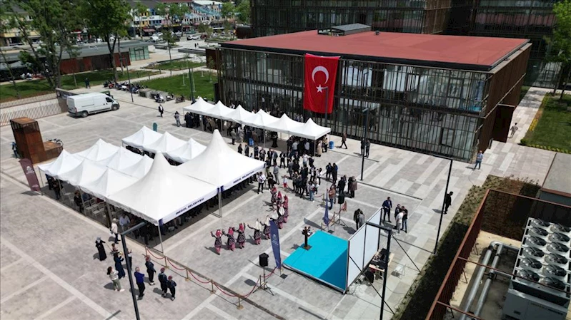 İnegöl’ün Yeni Nöbetçi Kitaphanesi Törenle Hizmete Girdi