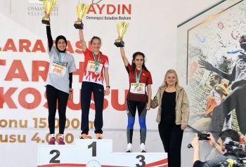 Binlerce Atlet Fetih Şenlikleri İçin Koştu