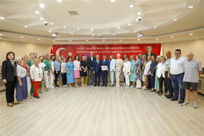 YABANCILAR MECLİSİ YENİ BELEDİYE YÖNETİMİ İLE İLK TOPLANTISINI YAPTI