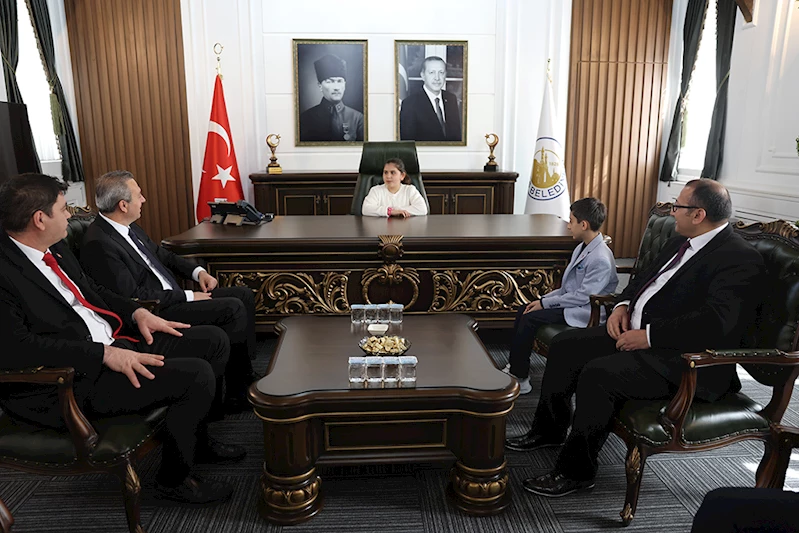 BAŞKAN UZUN MAKAMINI KARAKUŞ’A DEVRETTİ…